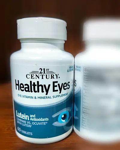 Healthy Eyes with Lutein and Antioxidants by 21st Century